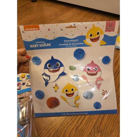 Baby Shark-Themed Party Decorations 12 Cutouts 16 Plates Birthday Pinkfong NEW - Picture 4 of 7